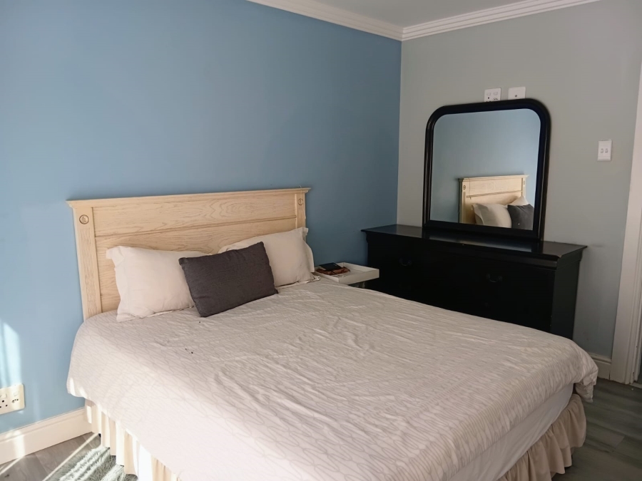 5 Bedroom Property for Sale in Beacon Bay Eastern Cape